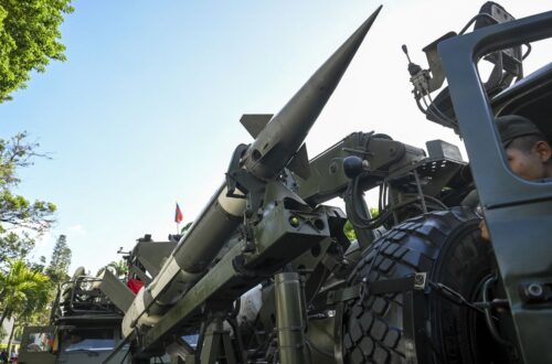 Eskalasi Ketegangan di Karibia: Amerika Serikat Tingkatkan Tekanan Militer dan Ekonomi terhadap Venezuela