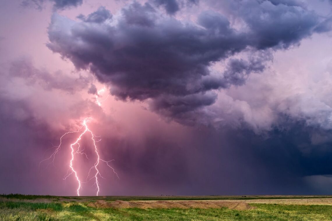 Ancaman Siklon Tropis Menguat, Indonesia Diingatkan: Jangan Sampai Terperosok ke Lubang Bencana yang Sama