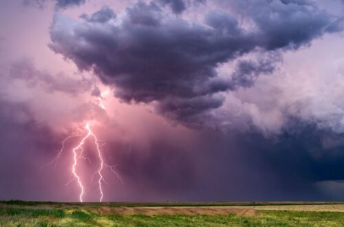 Ancaman Siklon Tropis Menguat, Indonesia Diingatkan: Jangan Sampai Terperosok ke Lubang Bencana yang Sama