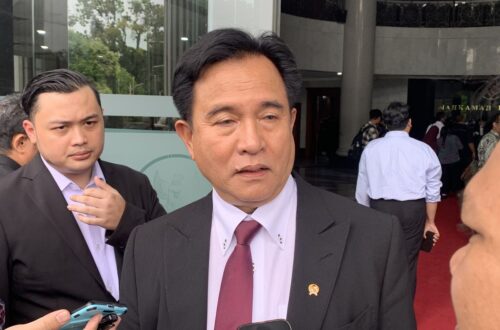 Yusril Ihza Mahendra: Pilkada Melalui DPRD Lebih Mudah Diawasi dan Minim Biaya Politik